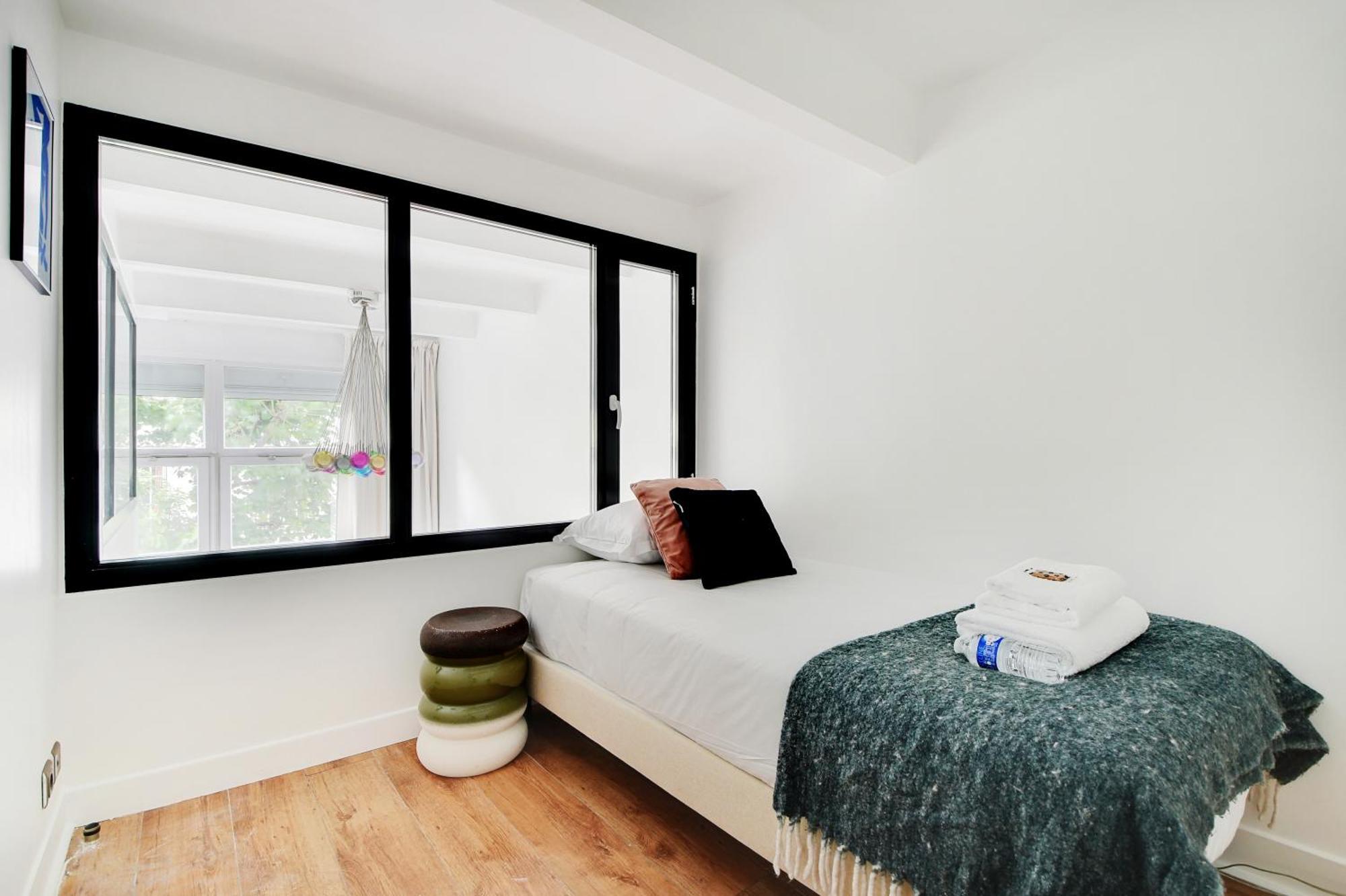 Amazing Loft 2Br - Eiffel Tower Apartment Париж Екстериор снимка